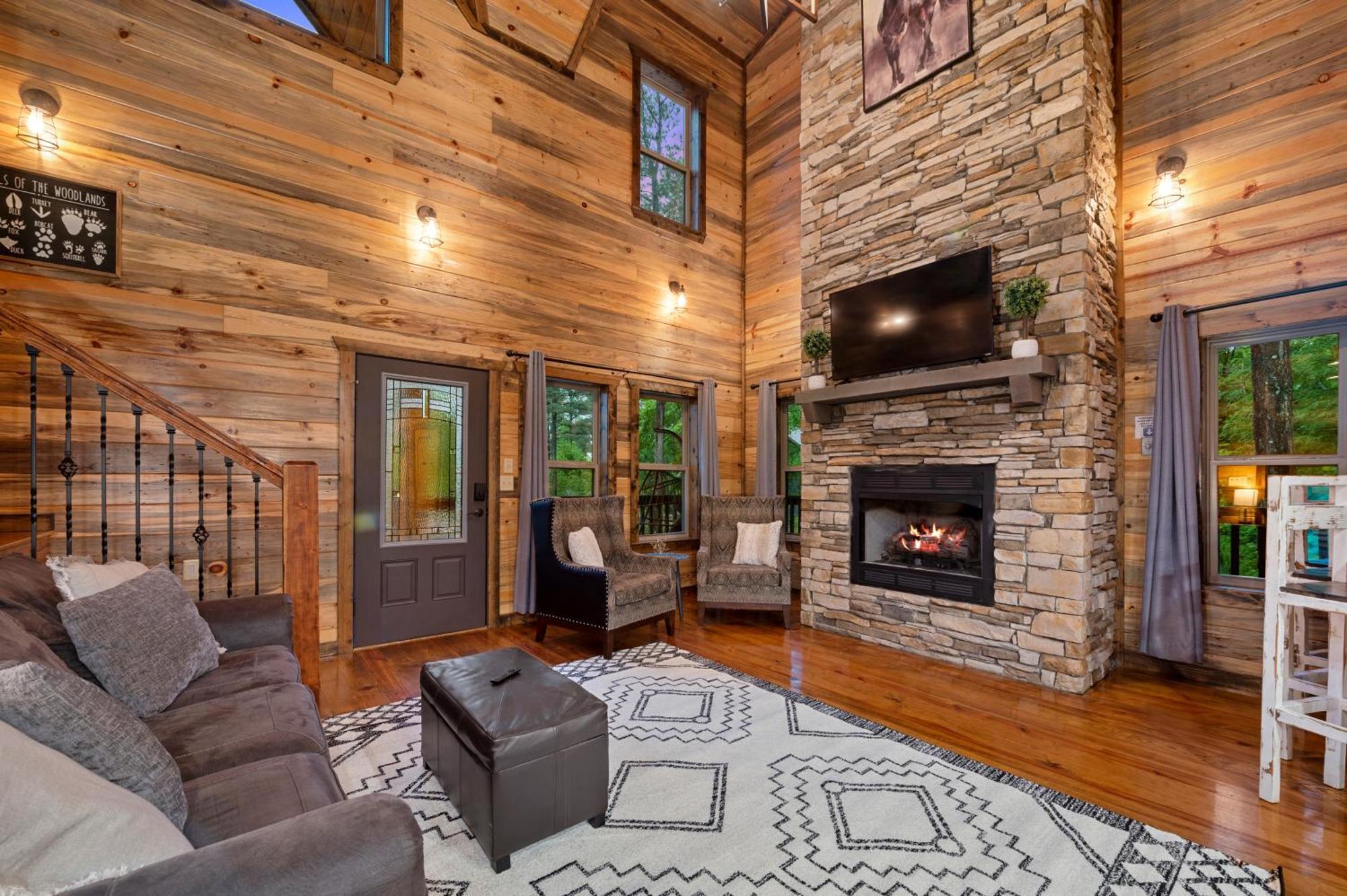 King Suite! Hot Tub, Arcade Games, L2 Ev, Fire Pit, Kids Playset, Ping Pong, Dog Friendly Broken Bow Exterior photo