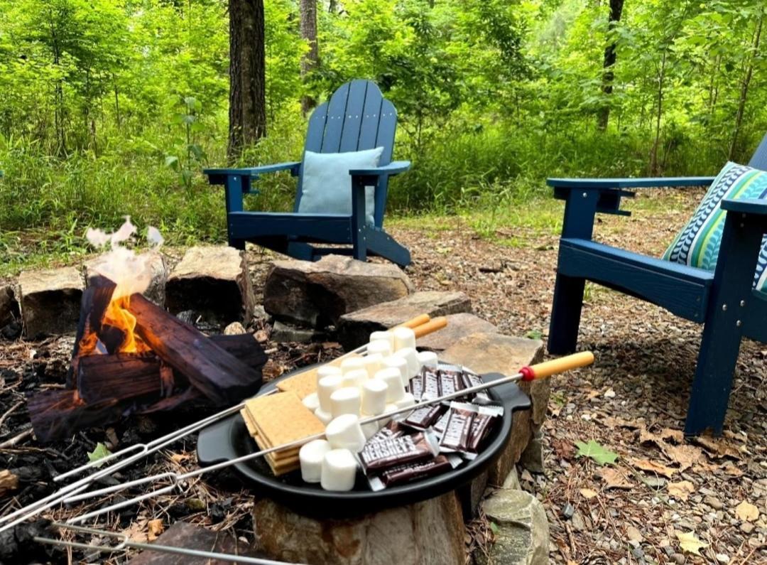 King Suite! Hot Tub, Arcade Games, L2 Ev, Fire Pit, Kids Playset, Ping Pong, Dog Friendly Broken Bow Exterior photo